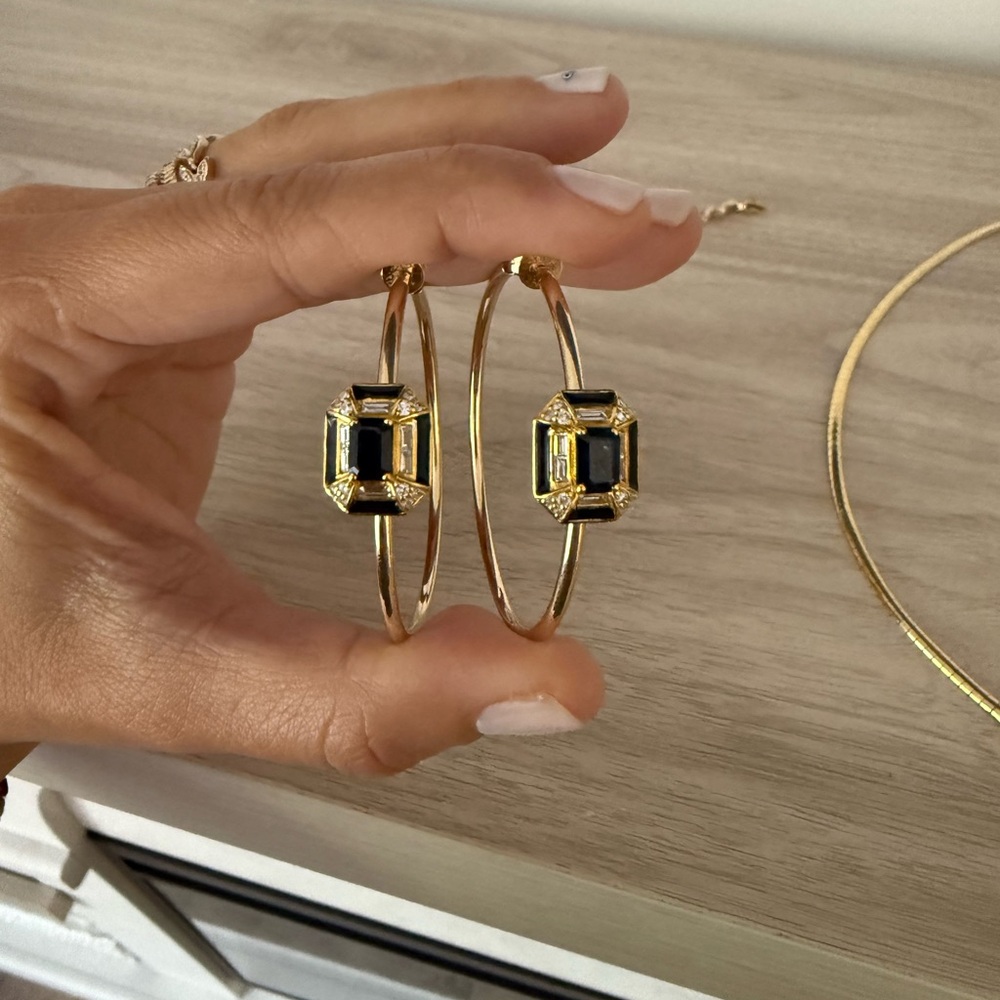 Elegant Gold and Black Hoop Earrings
